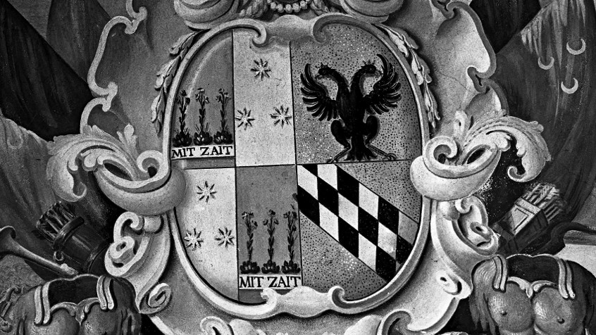 Palazzo Botta Adorno, sala al piano nobile, medaglia affrescata con lo stemma gentilizio della famiglia, ante 1959 (CHL B_94_3_001)